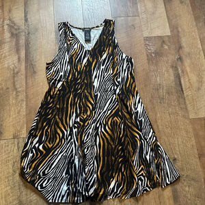 Women's PREMISE Zebra dress L Black Gold